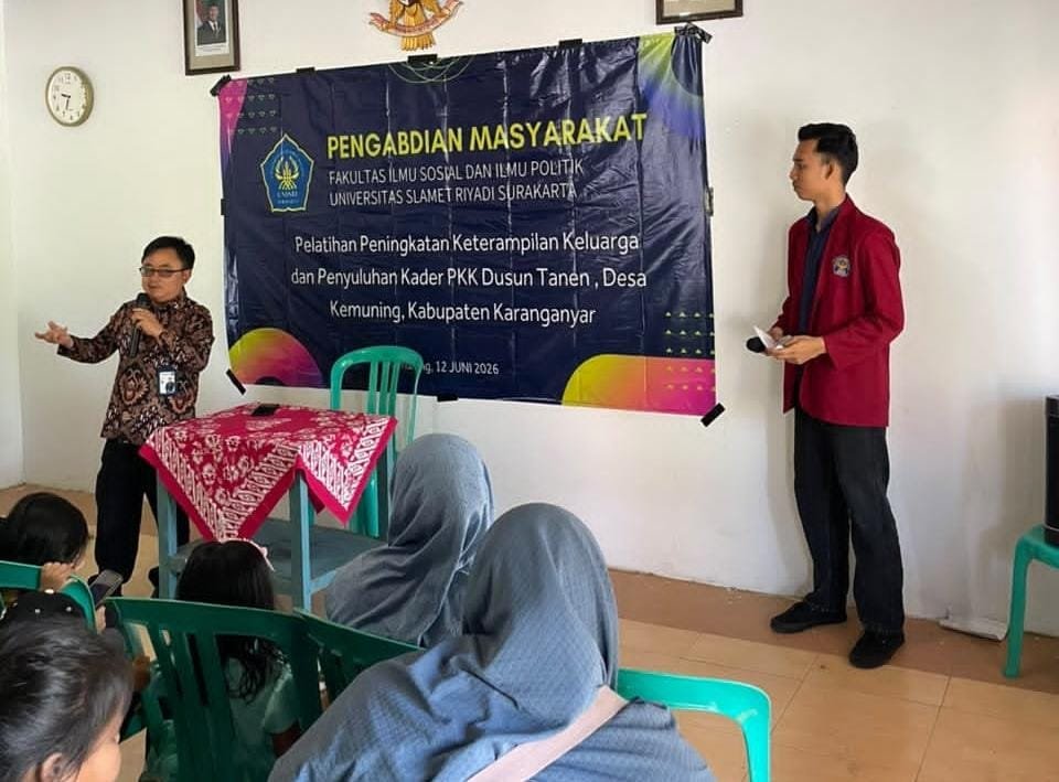 Workshop parenting kader PKK Dusun Tanen bersama dosen UNISRI