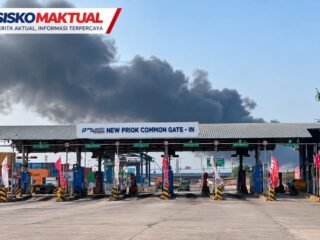 Kebakaran Kontainer di NPCT1 Tanjung Priok, Asap Pekat Membumbung ke Langit