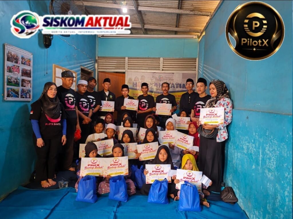 Keluarga besar Pilot X Banten berbagi Jumat Berkah bersama anak-anak Yayasan Hidayah Yatim Piatu dan Dhuafa