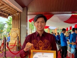 Penghargaan Pemuda Berprestasi 2026 Resmi Diserahkan Bupati Bogor Kepada Rocky Bayu Kamajaya 